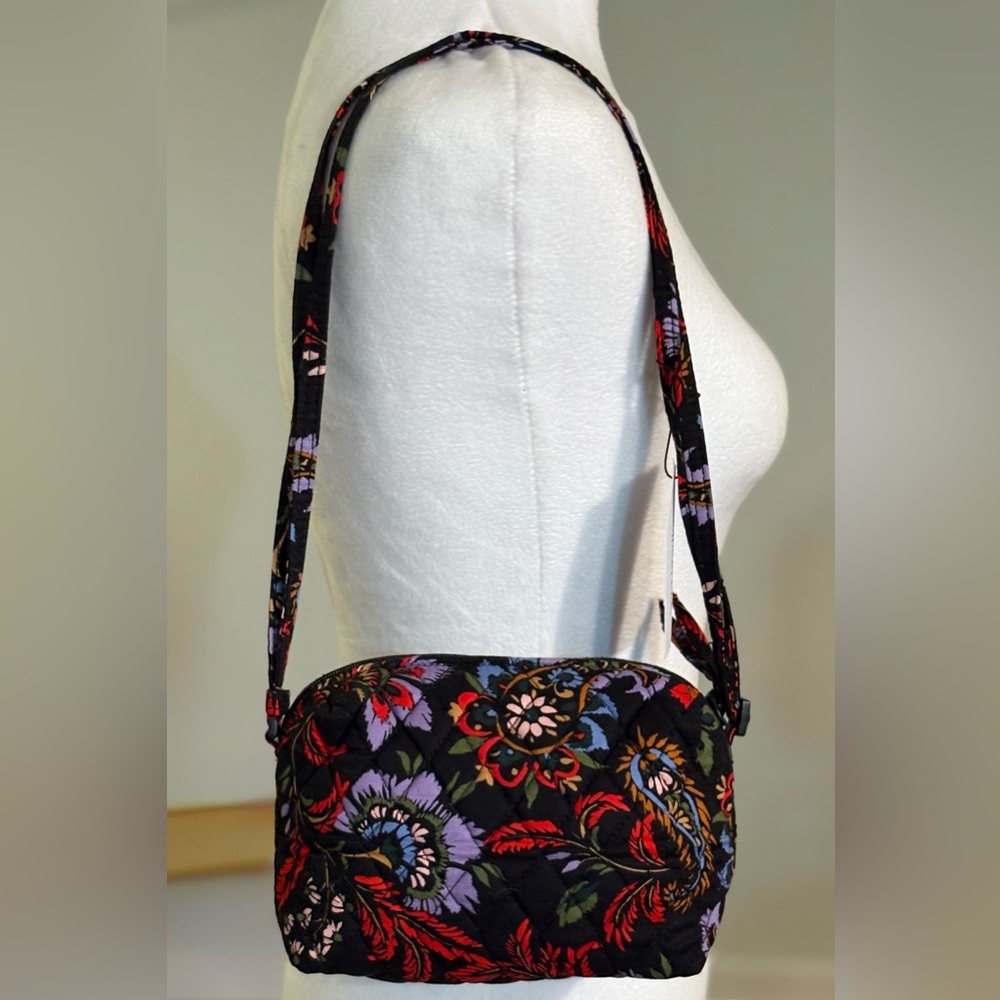 NWT, Vera Bradley Quilted Camera Bag Crossbody, Venetian Paisley Pattern